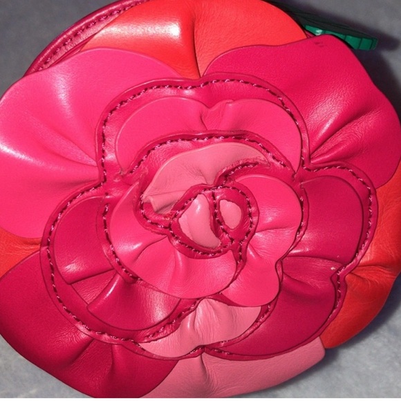 📣🚨🚨LOW START 🚨🚨📣Kate Spade Flora 3D Rose Leather Coin Purse - Picture 4 of 10